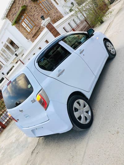 Daihatsu Mira 2017