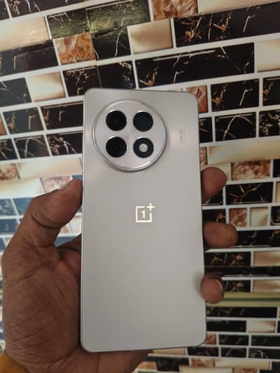 One Plus 13R