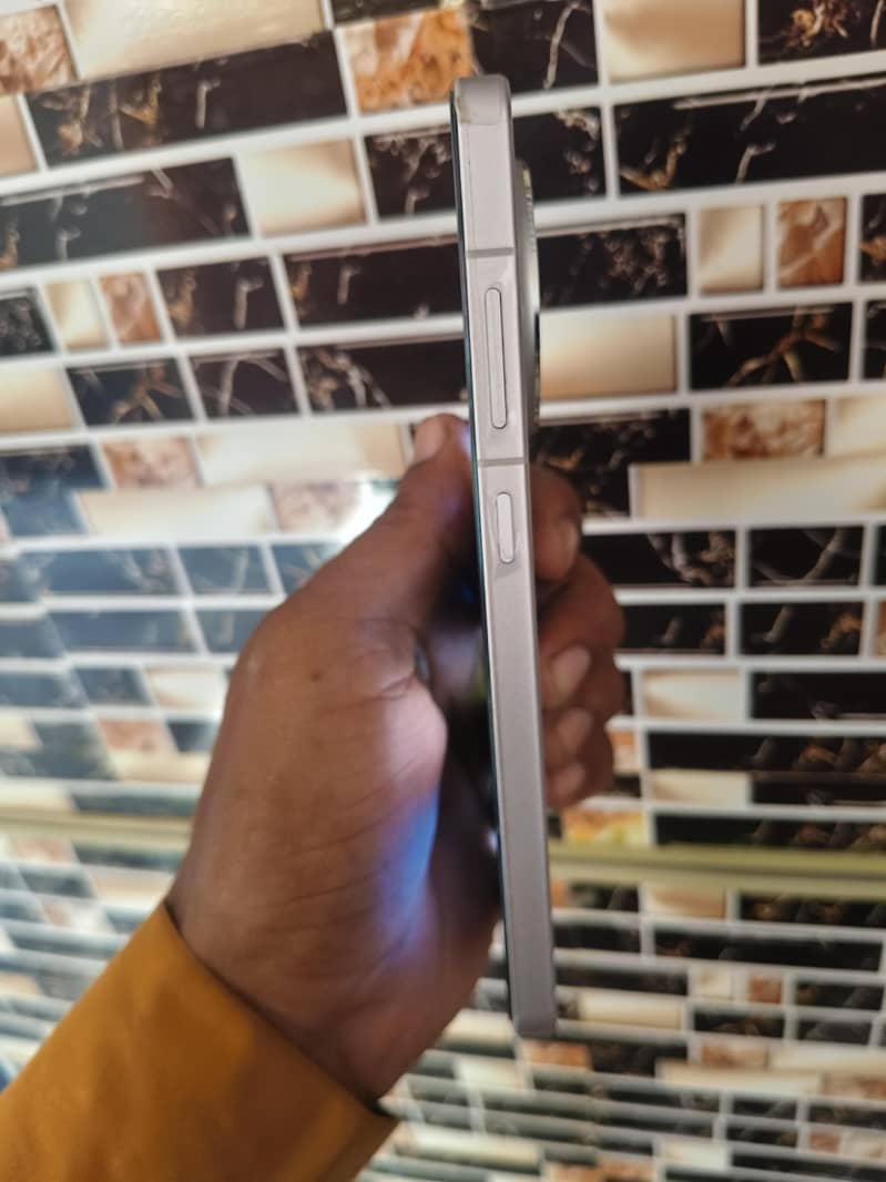 One Plus 13R 4