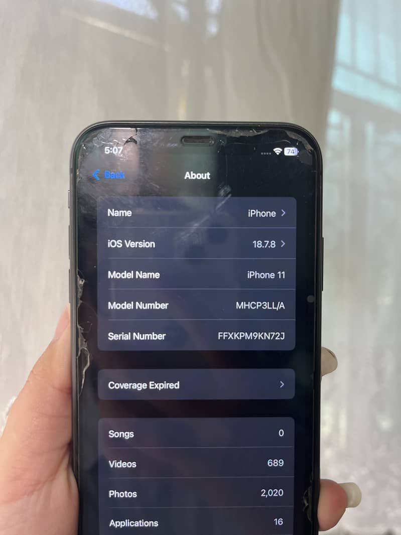 Apple iPhone 11 4