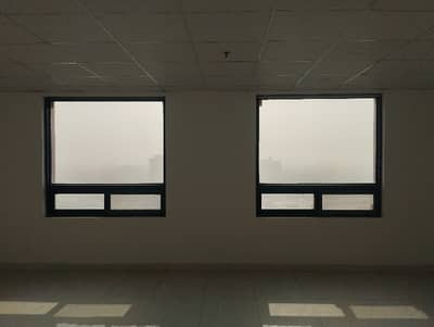 Grand Square Mall Office Sized 800 Square Feet