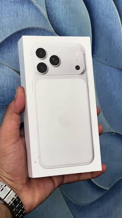 Iphone 17 pro max mobile phone complete box