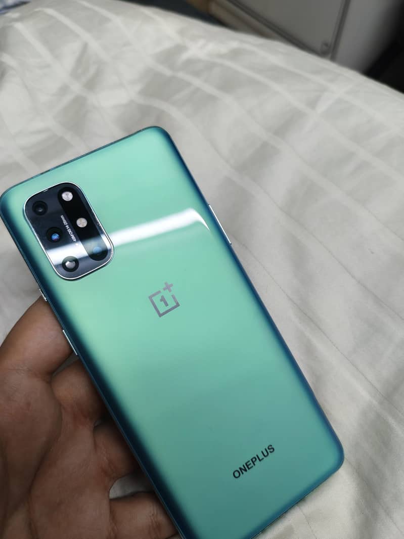 One Plus 8T 0