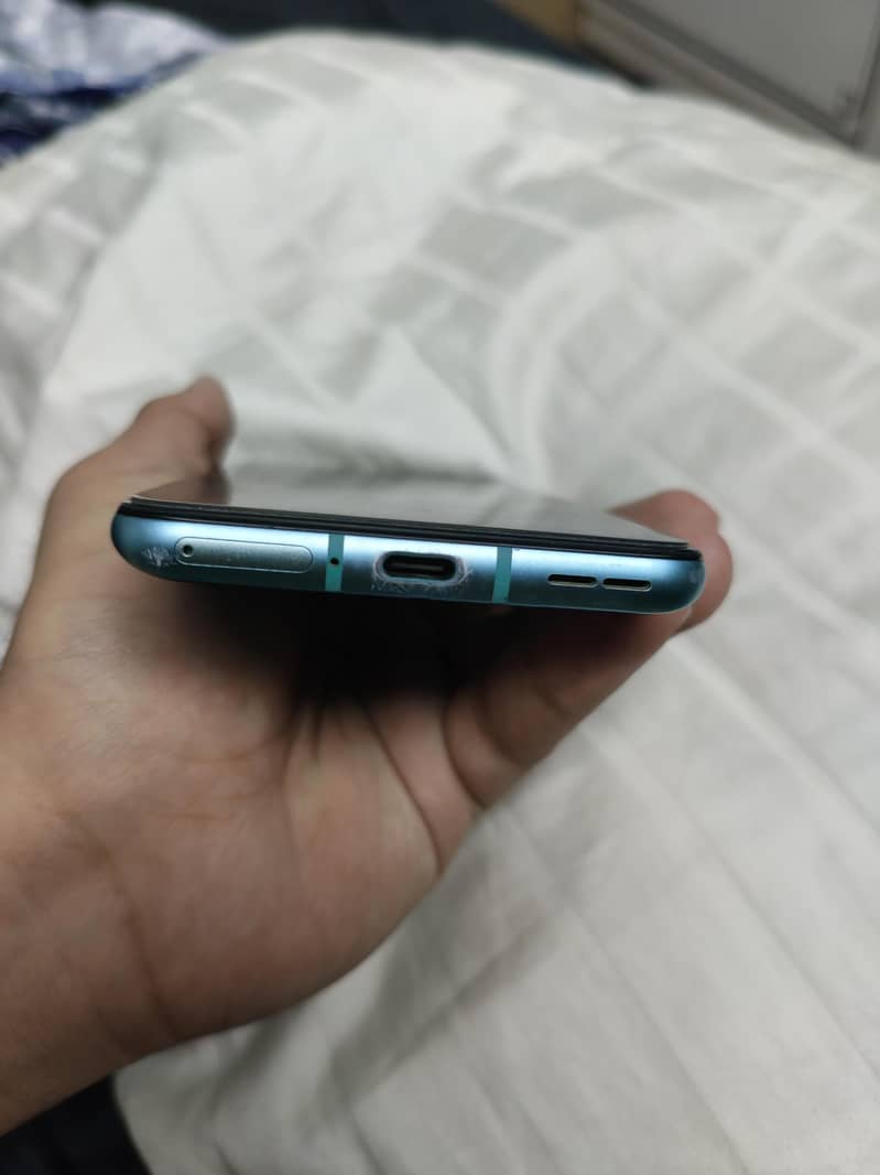 One Plus 8T 4