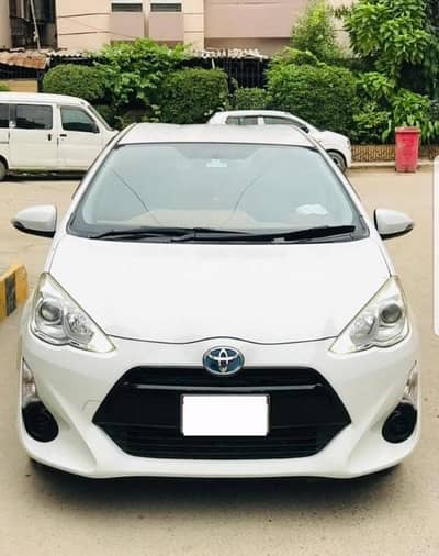Toyota Aqua G Soft leather 15 /18 Just like a new car