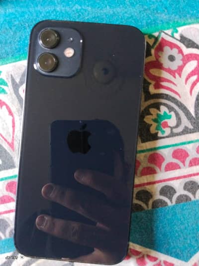 Apple iPhone 12