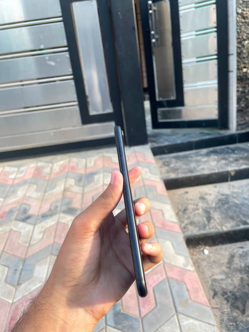 Apple iPhone 7 Plus 2