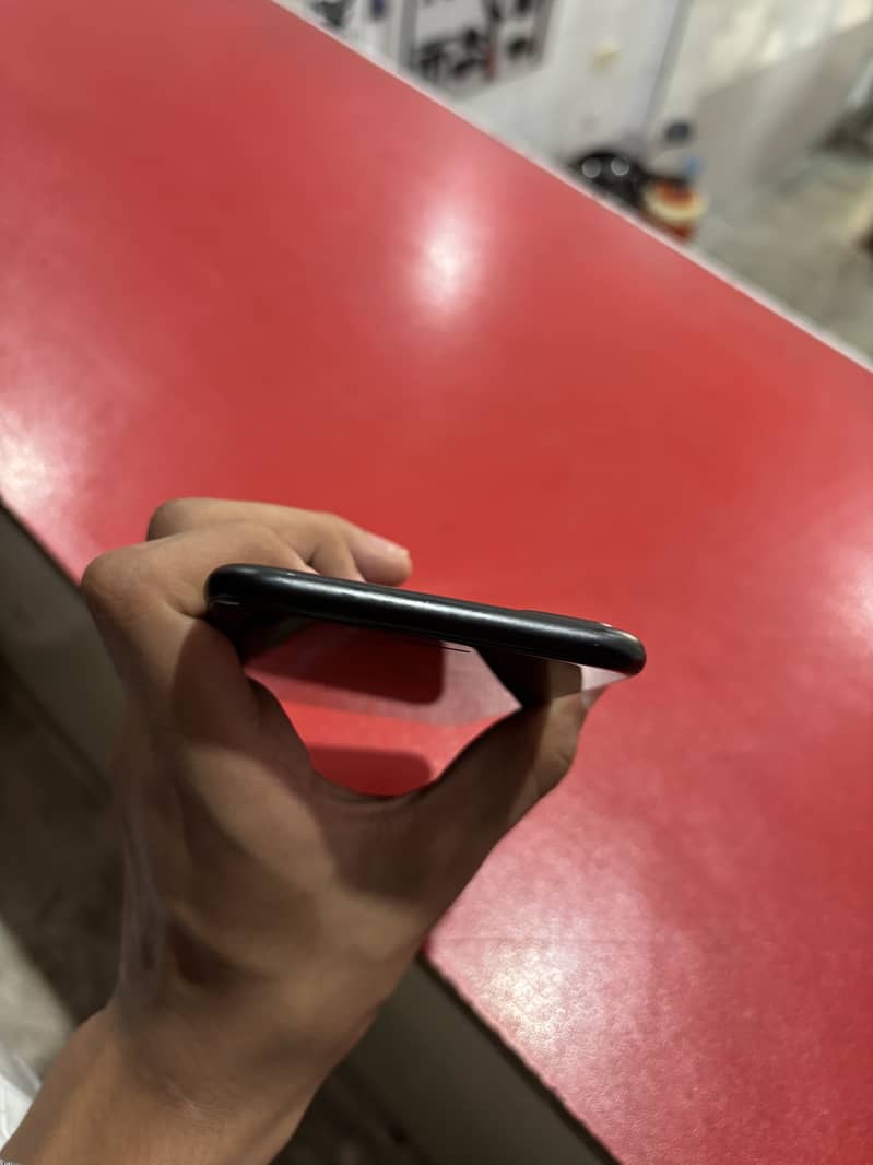 Apple iPhone 7 Plus 10