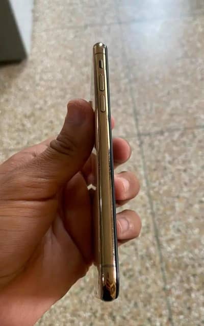 Apple iPhone XS