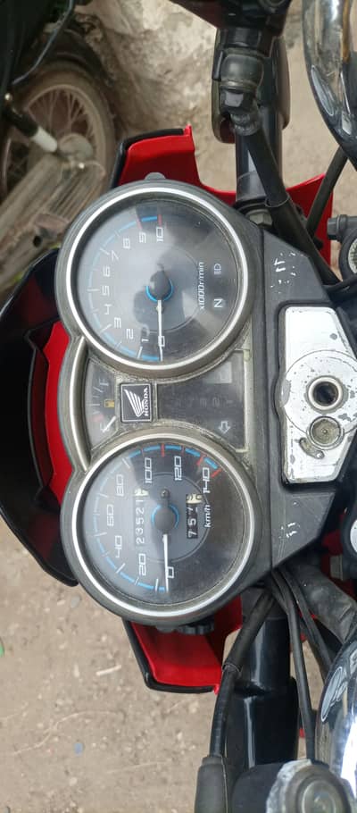 CB150f for sell brand new condition no work required