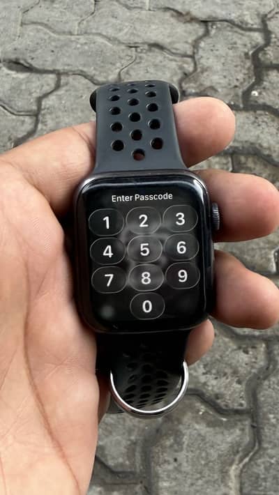 Apple watch series 6 ( GPS )