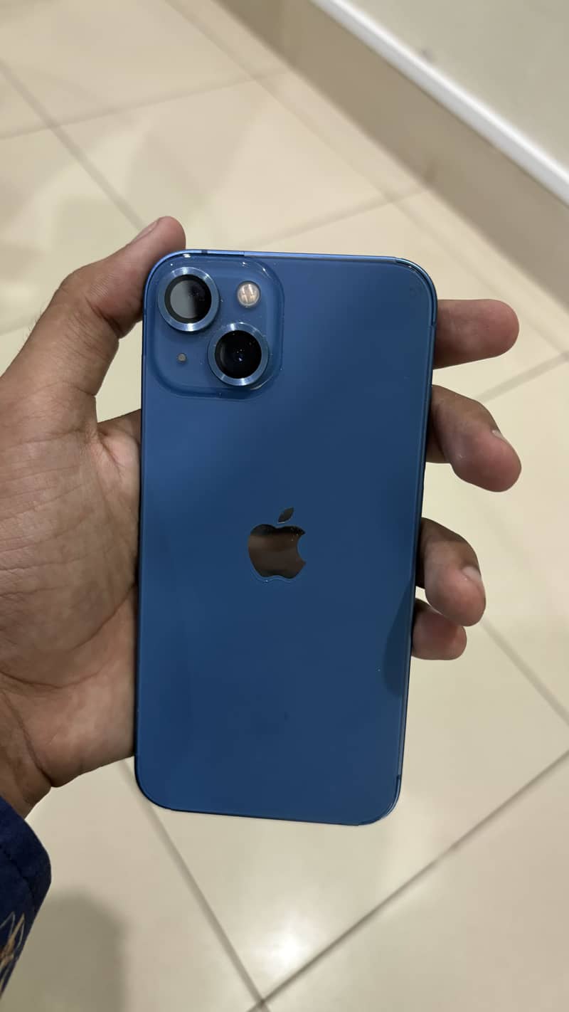 Apple iPhone 13 2