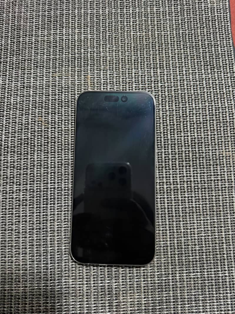 Apple iPhone 15 Pro 3
