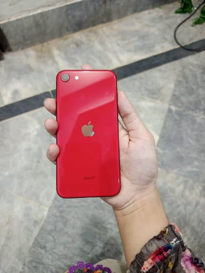 Apple iPhone SE