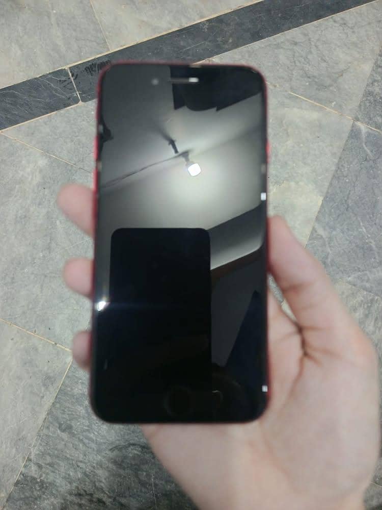 Apple iPhone SE 4