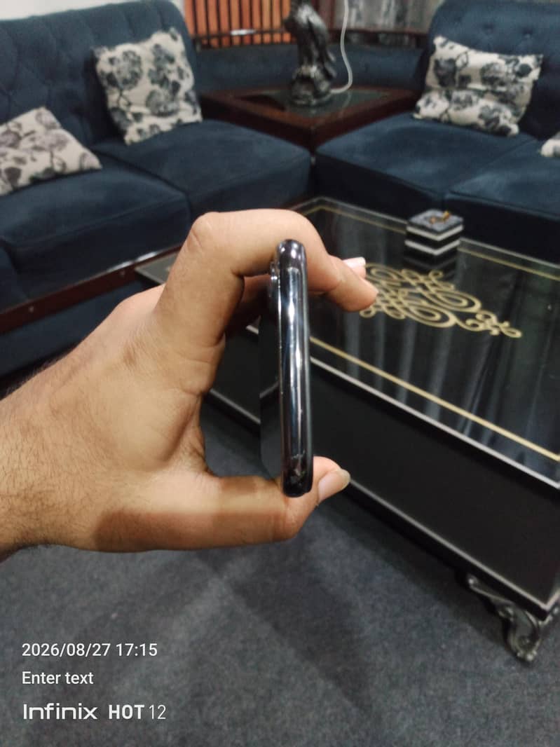 Apple iPhone X 5