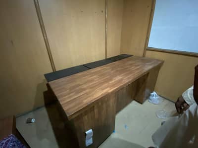 executive table