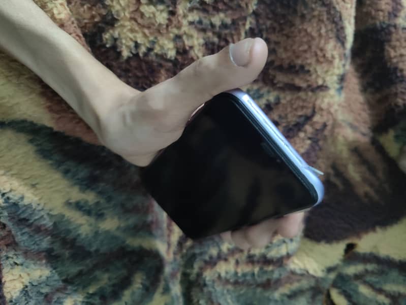 Apple iPhone 11 5