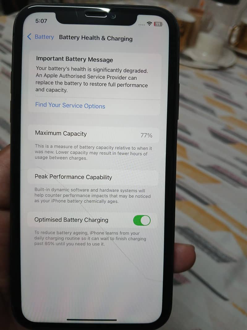 Apple iPhone 11 4