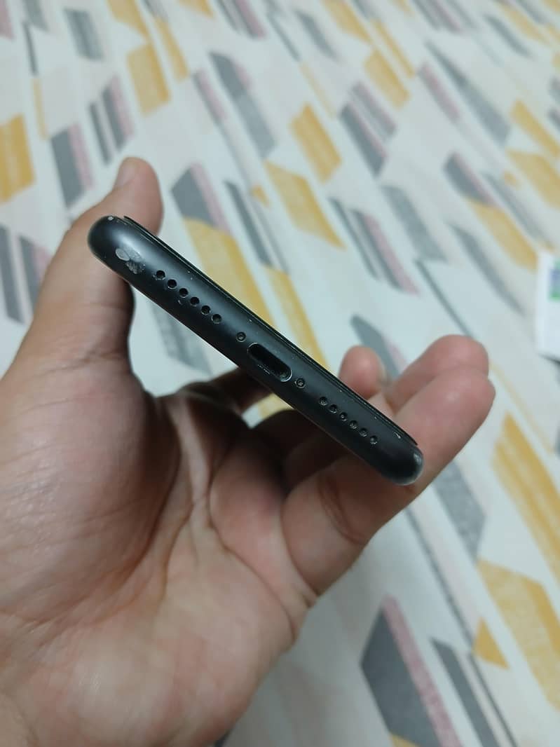 Apple iPhone 11 5