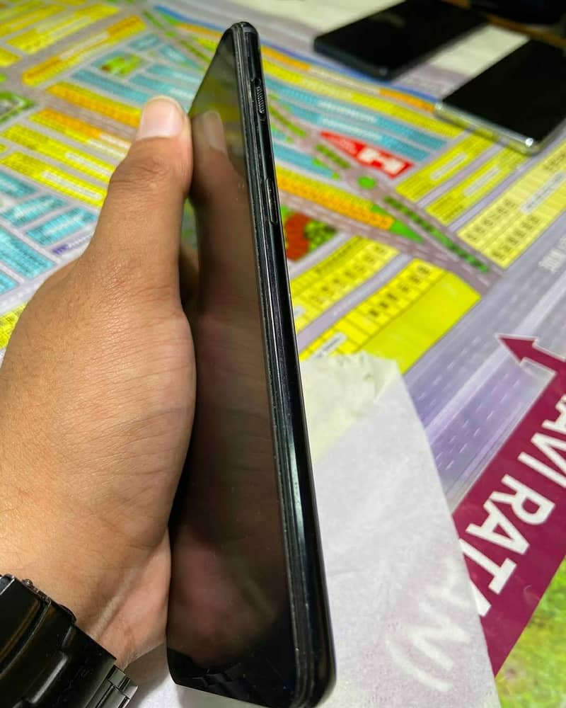 One Plus 6T 5