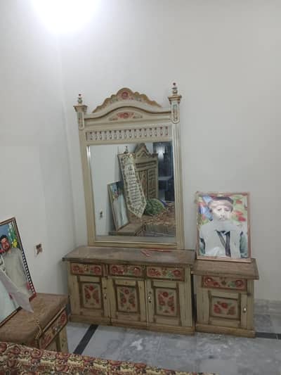 Dressing and Showcase for Sale