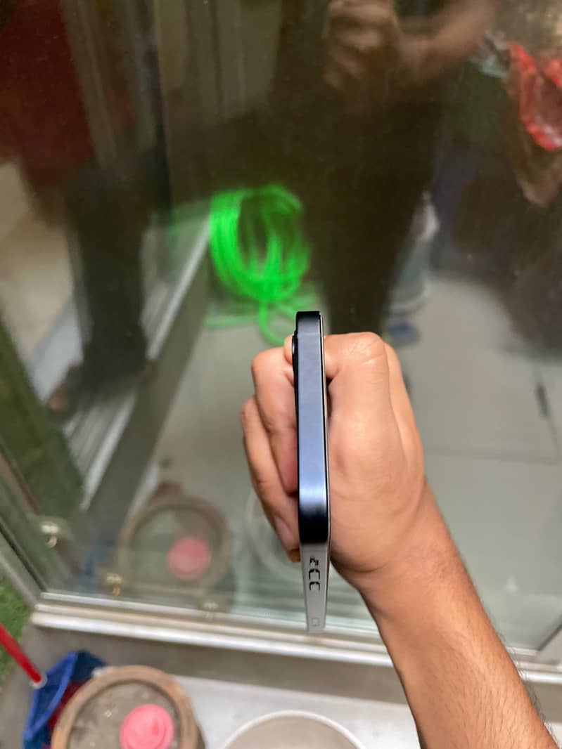 Apple iPhone 12 5