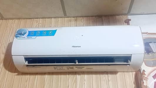 Hisense 1.5 ton inverter AC with box and warranty New condition