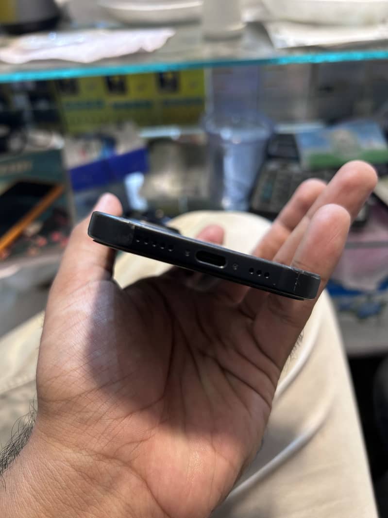 Apple iPhone 15 5