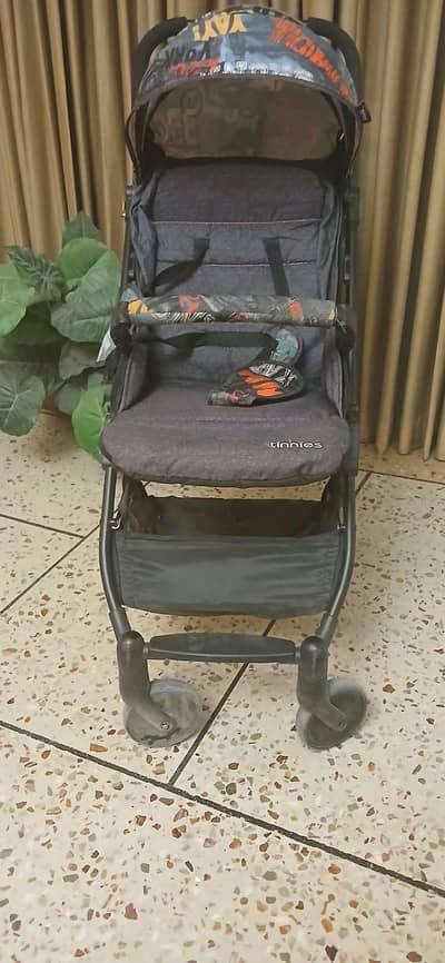 baby stroller and D chair