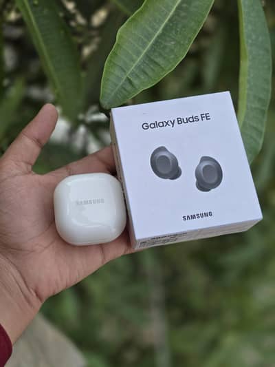 Samsung Galaxy Buds Fe Anc Earbuds Brand new just box open
