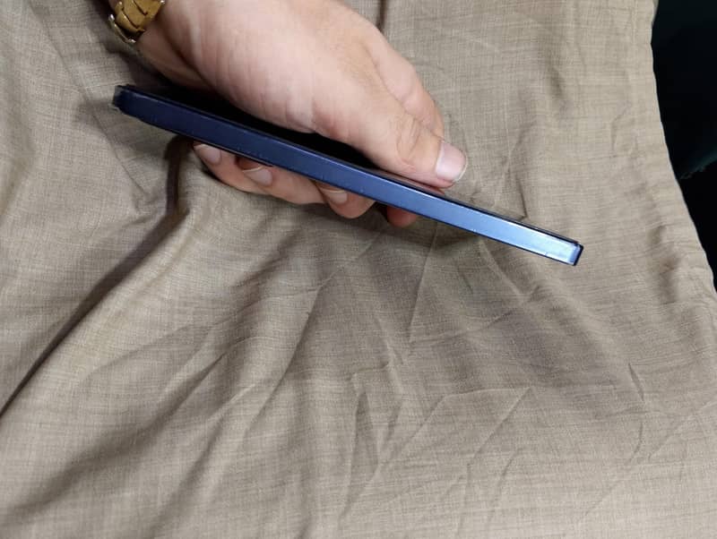 Infinix Note 40 5