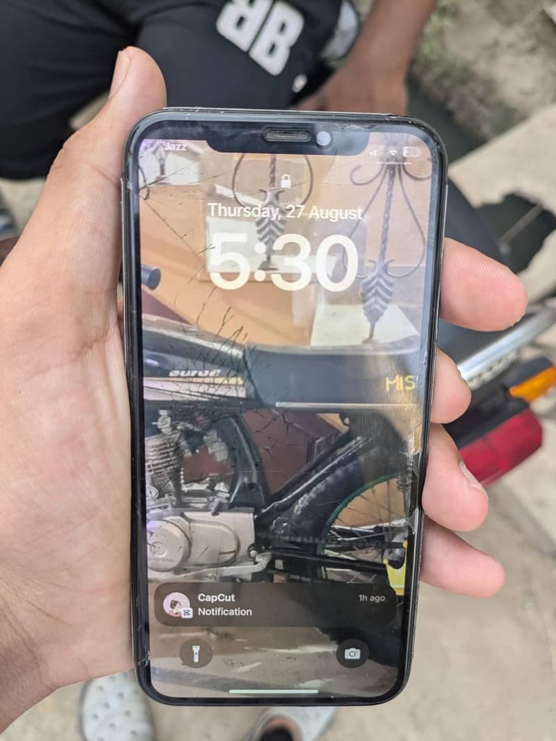 Apple iPhone X 1