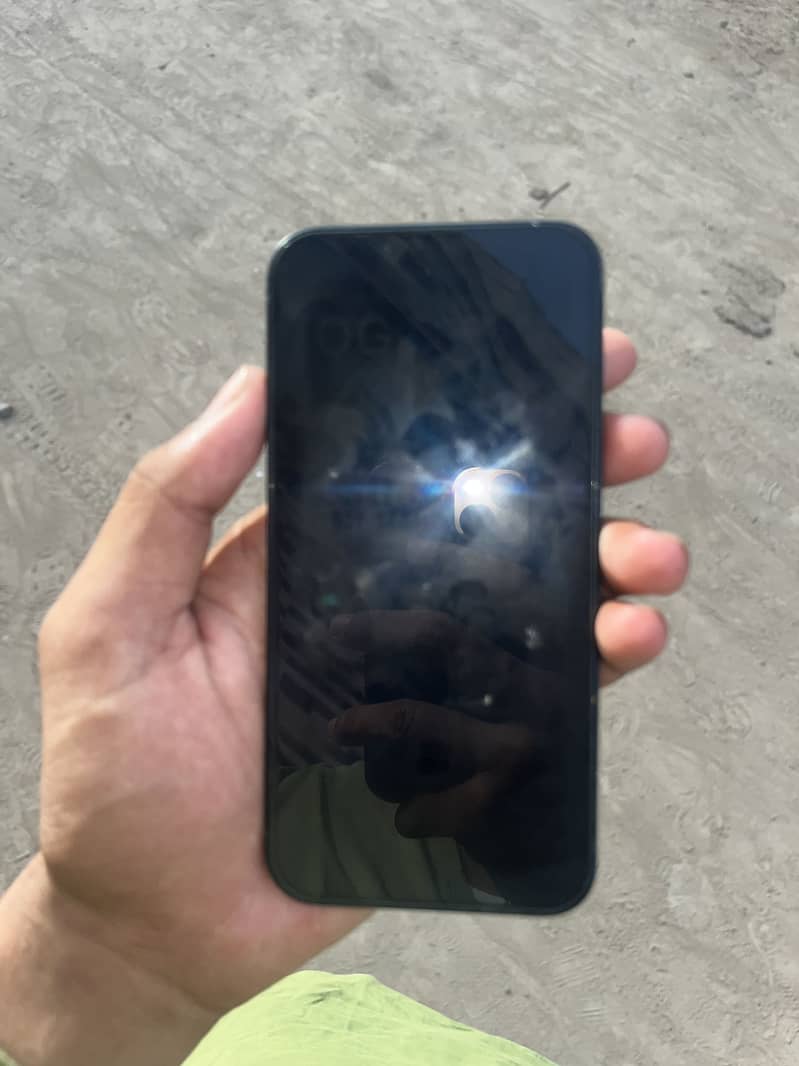 Apple iPhone 13 3