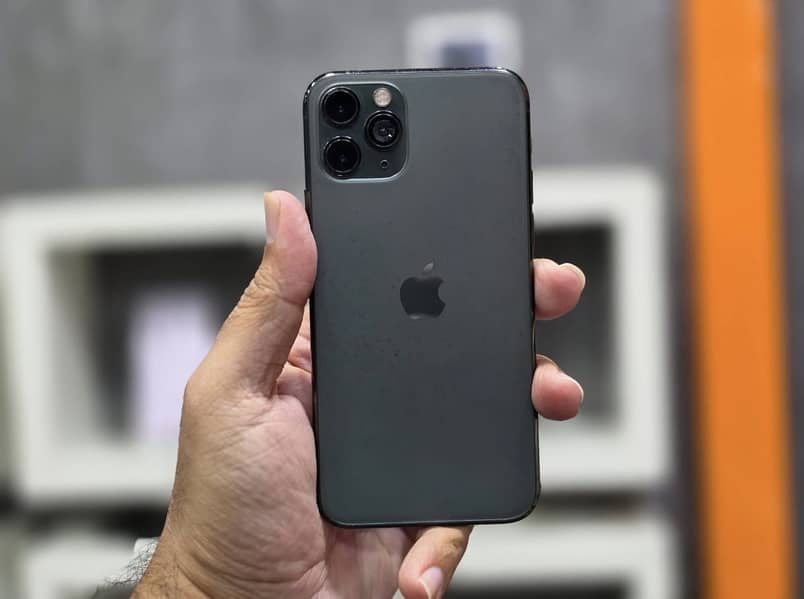 iPhone 11 Pro Max 0