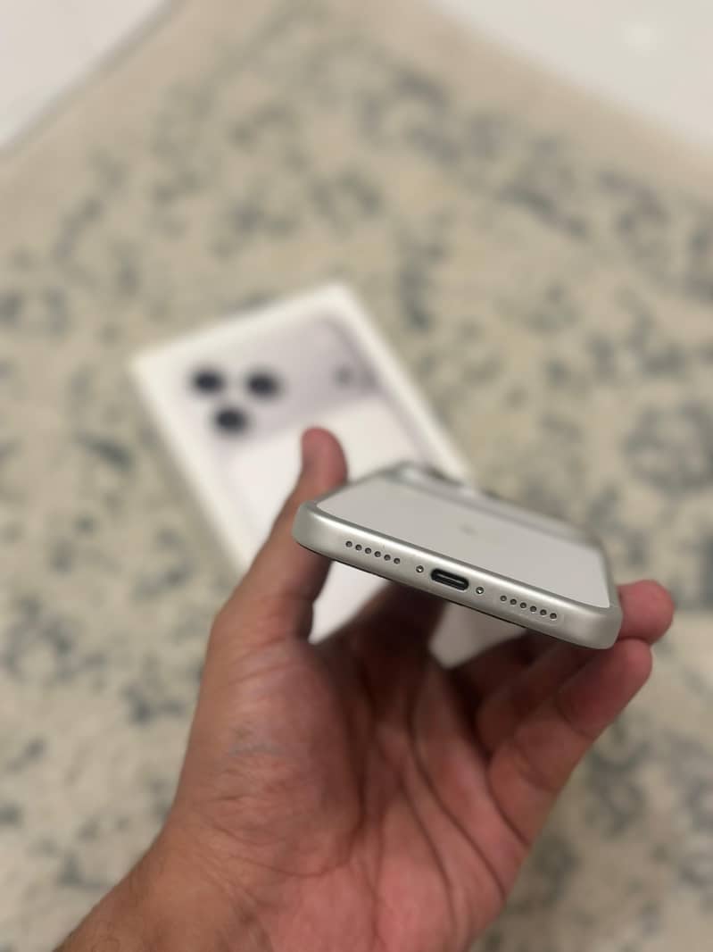 iPhone 17 Pro Max 1