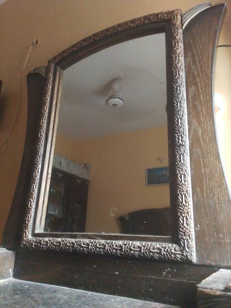 dressing table 2