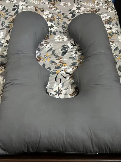 pregnancy pillow