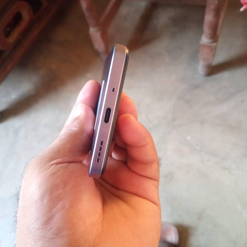 Realme C75 1