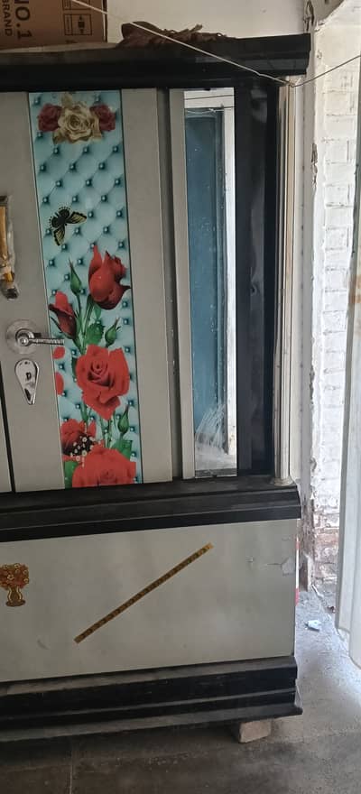 Almari Paitaa 110 KG For Sale