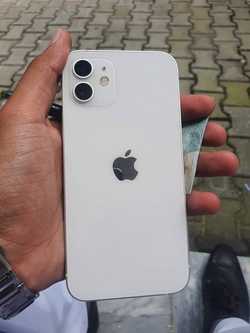 Apple iPhone 12 mini 0