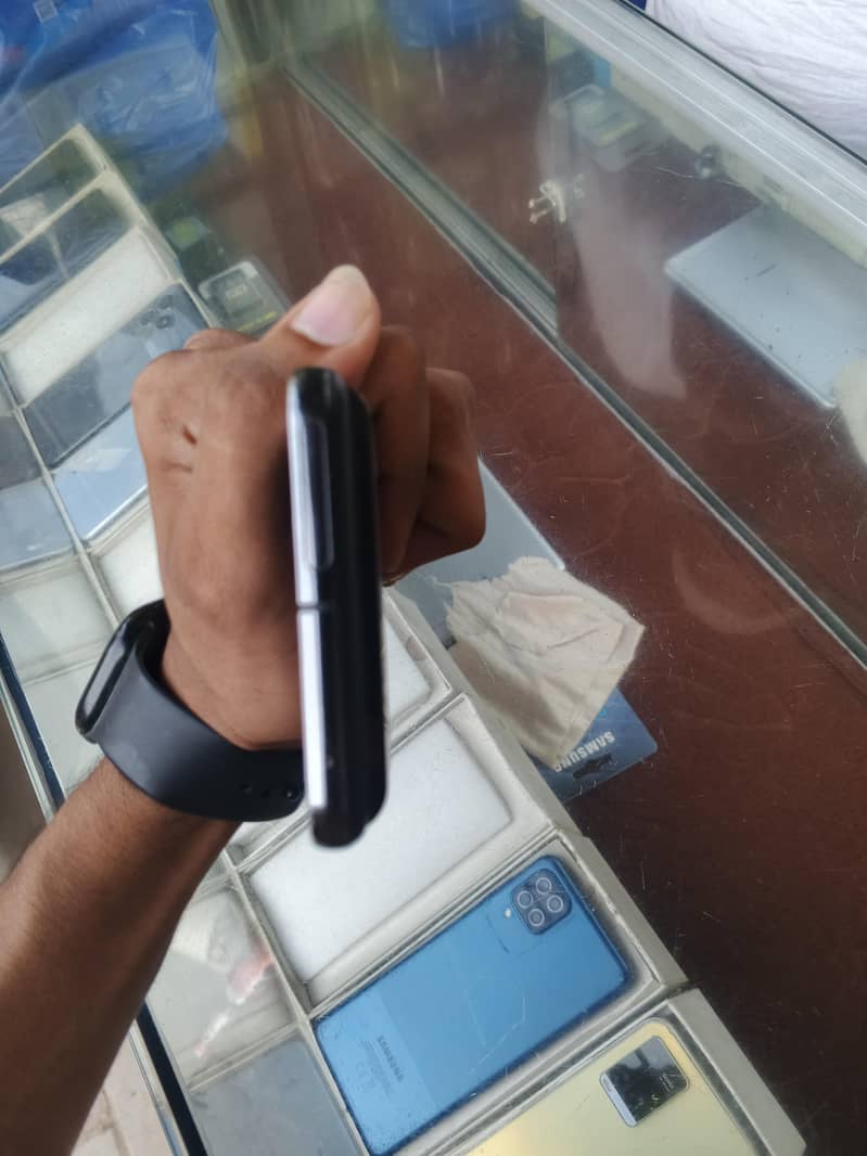 Google Pixel 8 Pro 4