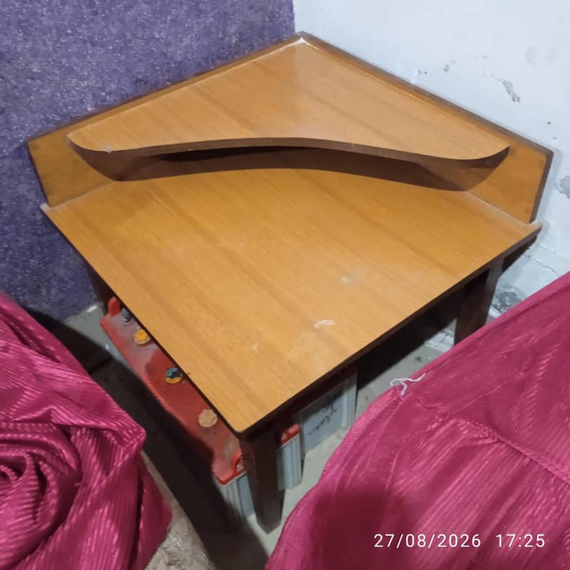 table for corner  for decoration 2