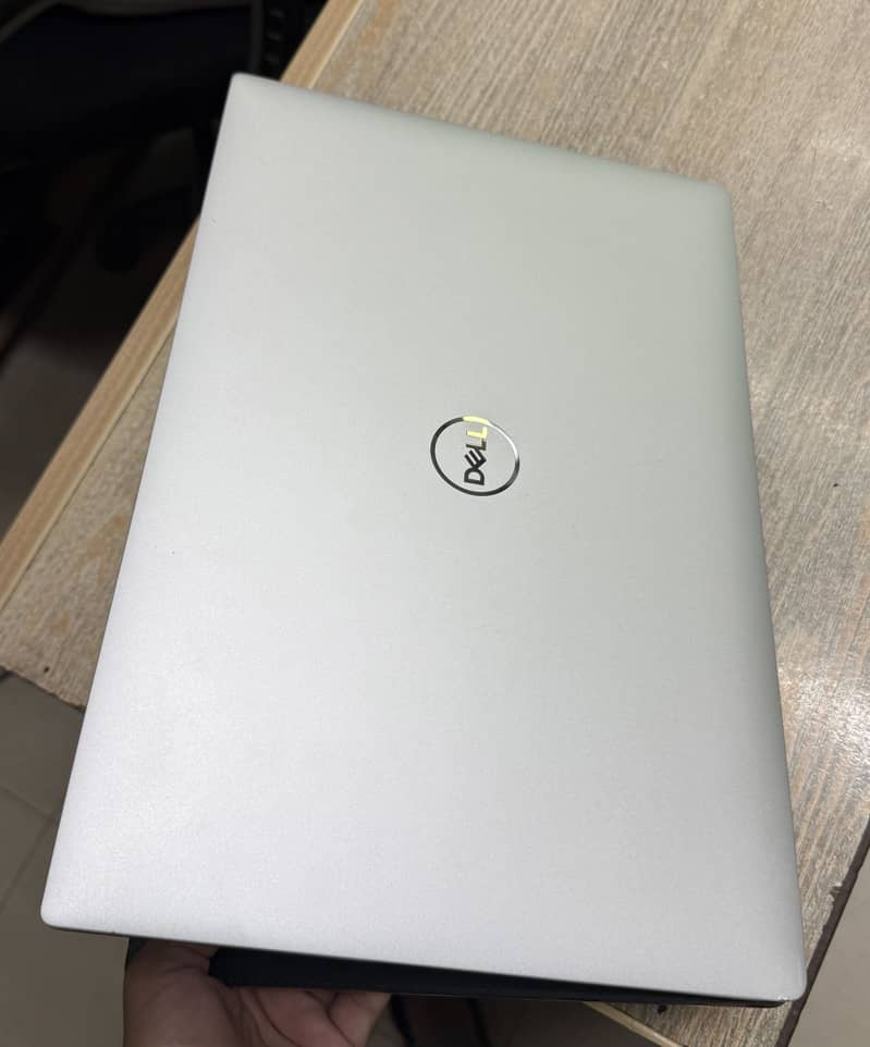 Dell precision 5540 0