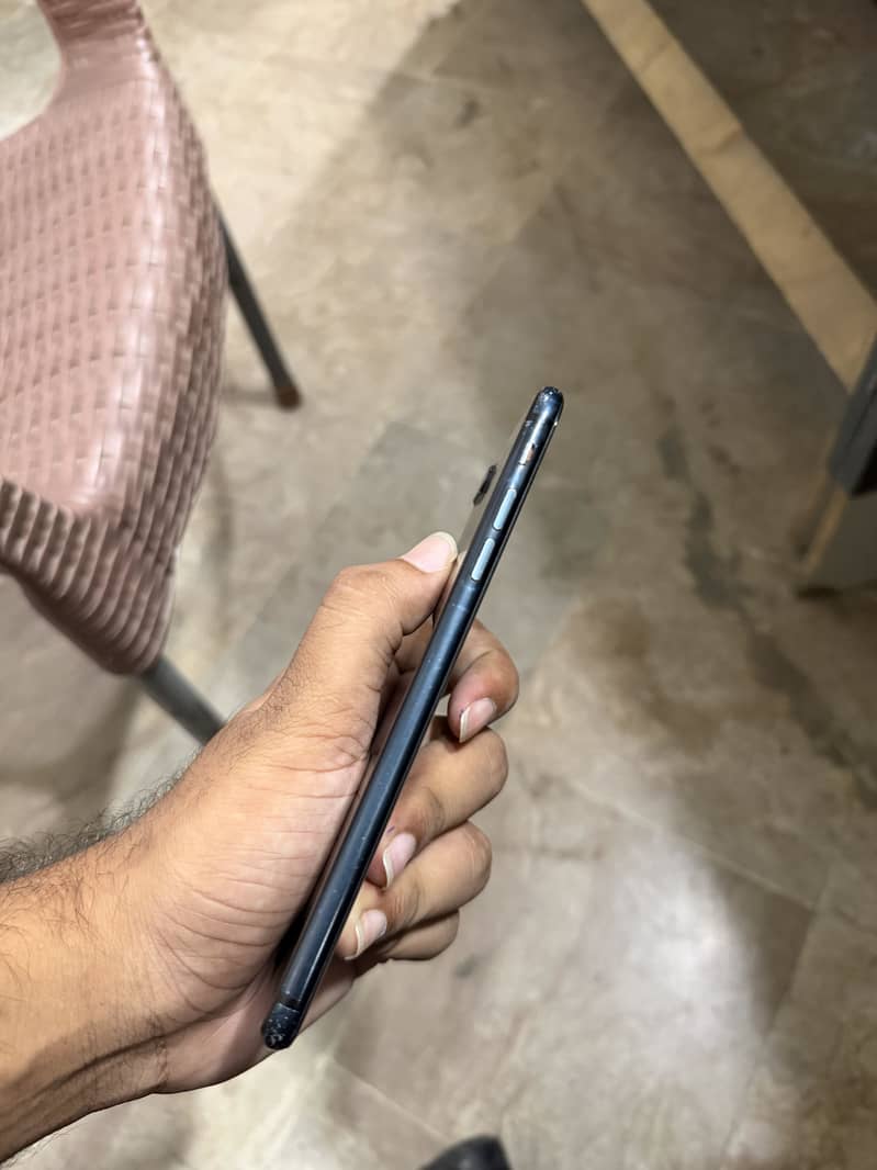 Apple iPhone 7 Plus 1