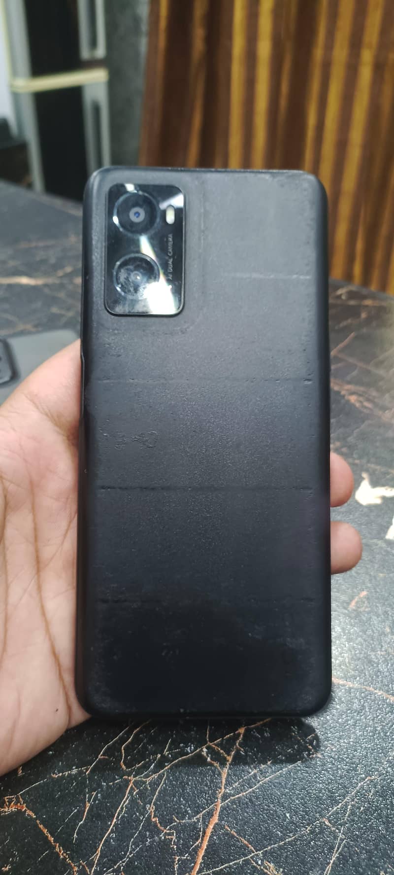 OPPO A76 1