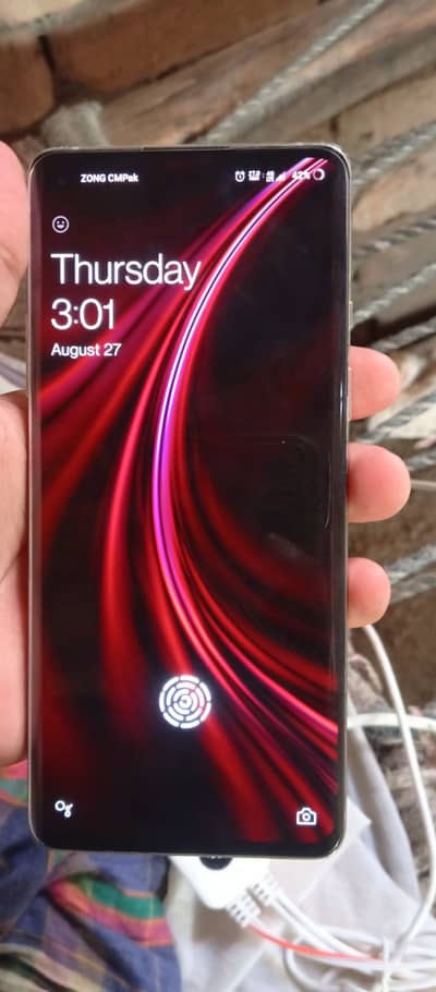 OnePlus 8 5G IN2013 Interstellar Glow 8GB RAM and 128GB 10/10