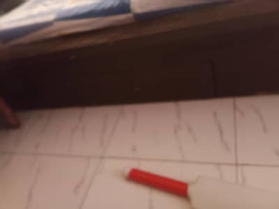 king size bed 20.000 with side table or matress