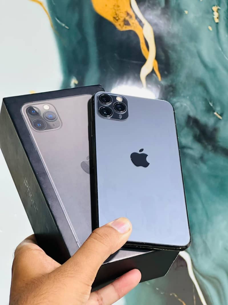 iPhone 11 Pro Max 1