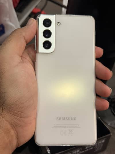 Samsung Galaxy S21 5G – 8GB / 256GB PTA Approved with box
